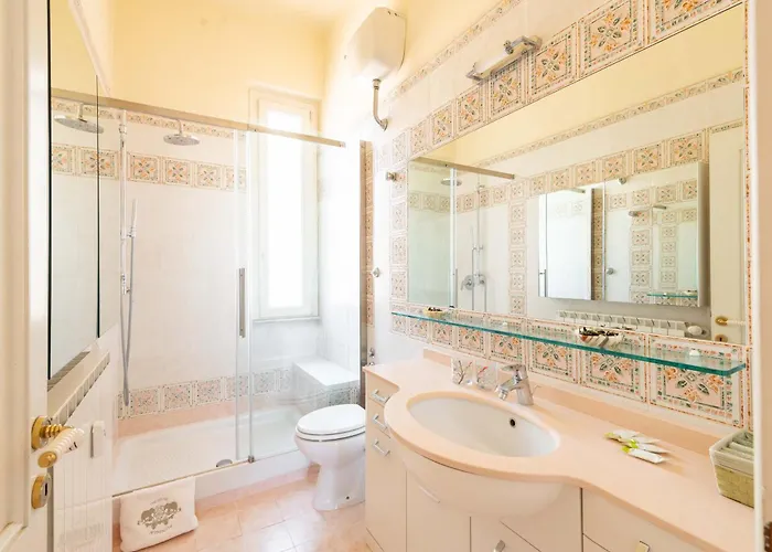 Coppede' Penthouse דירה